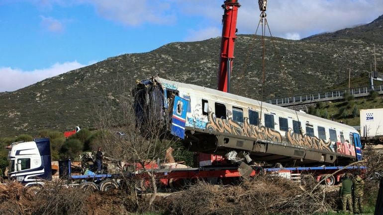 Accident de trains en Grèce: le trafic ferroviaire reprend partiellement, annonce Hellenic Train