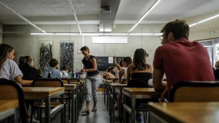 Des cours contre la misogynie obligatoires dans les écoles britanniques dès 2026