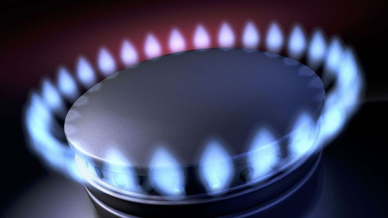Invasion en Ukraine: les prix du gaz bondissent de plus de 30%