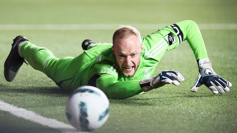Mise à l'écart, valeur marchande, une erreur mais pas de regrets... Arnaud Bodart retournera au Standard, 