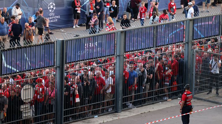 Un an après, des supporters de Liverpool et du Real toujours traumatisés par le chaos au Stade de France
