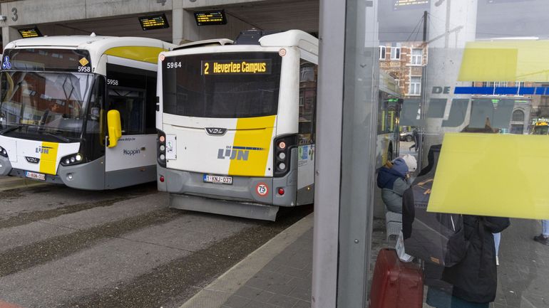 Tirs avec un fusil à air comprimé sur des bus De Lijn, un syndicat réclame une concertation d'urgence
