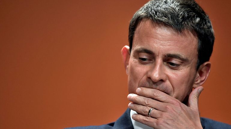 Présidentielle 2022 en France : Manuel Valls affiche par mégarde sa carte d'identité sur Twitter