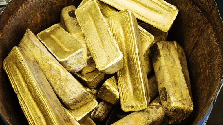 Le prix de l'or pour la première fois en un an supérieur aux 2000 dollars l'once