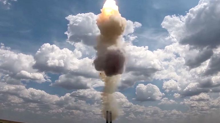 Russie: test réussi du système de missiles anti-aériens S-500