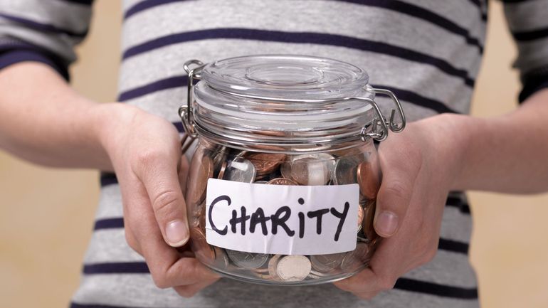 Plus de 6 Belges sur 10 font des dons à des associations caritatives chaque année