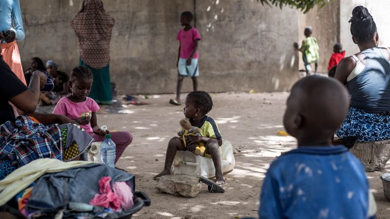 L'OMS ouvre une enquête sur un sirop contre la toux après 66 décès d'enfants en Gambie