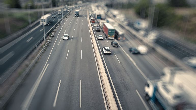 Près de six conducteurs sur dix ne respectent pas la distance de sécurité sur autoroute: une habitude souvent mortelle