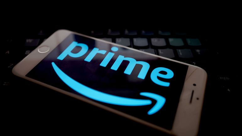 Amazon pousse-t-il ses clients à renouveler leur abonnement à leur insu ?