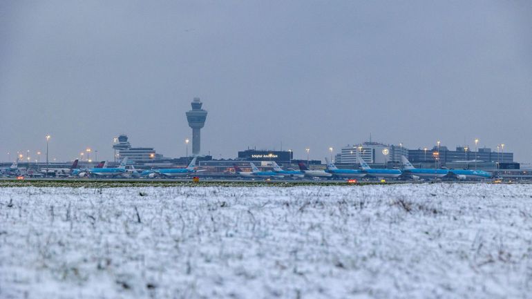 Pays-Bas : aucun train ne peut arriver ou partir de l'aéroport de Schiphol