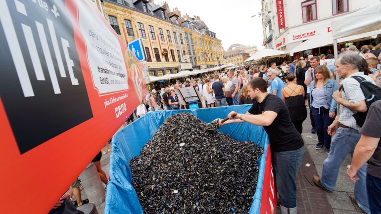 France : à Lille, la plus grande braderie d'Europe recycle ses 500 tonnes de moules
