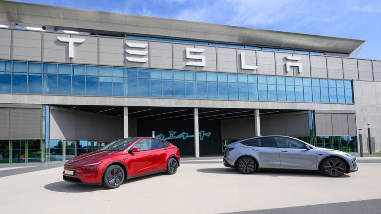 Tesla : blessé par un robot, un employé réclame 51 millions de dollars