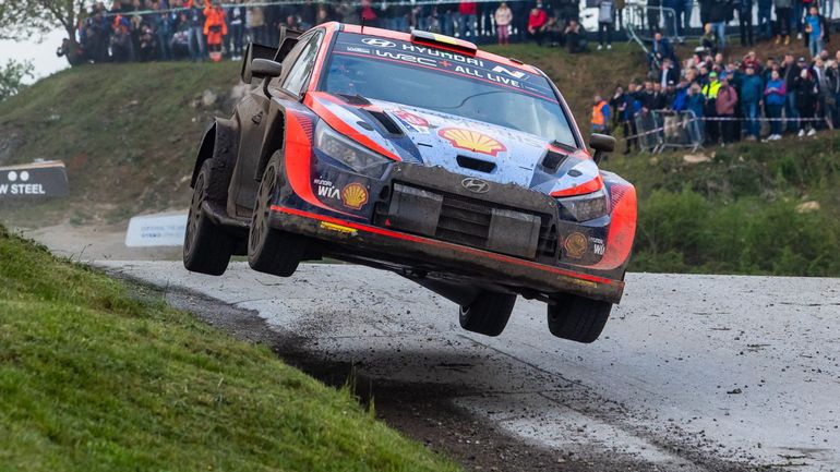 Direct vidéo - WRC Croatie, ES10 : Thierry Neuville accumule les pénalités, mais vise toujours le podium