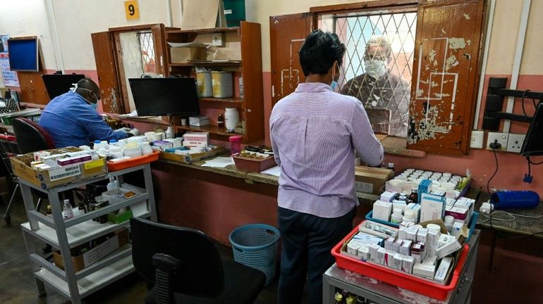 Une crise sanitaire menace le Sri Lanka, à court de médicaments