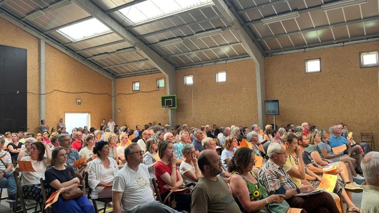 Vaudignies : 300 personnes en quête de réponses sur les implications de la présence de PFAS dans leur sang
