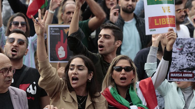 Le Parlement wallon vote une résolution pour soutenir les femmes iraniennes