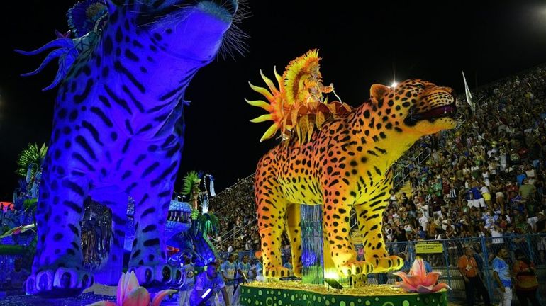 Brésil : le carnaval de Rio célèbre ses racines africaines