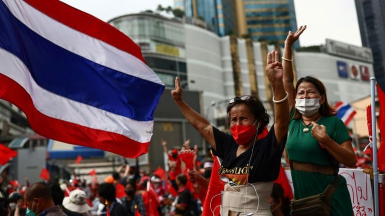 Thaïlande : manifestation à l'occasion de l'annniversaire du coup d'État de 2006