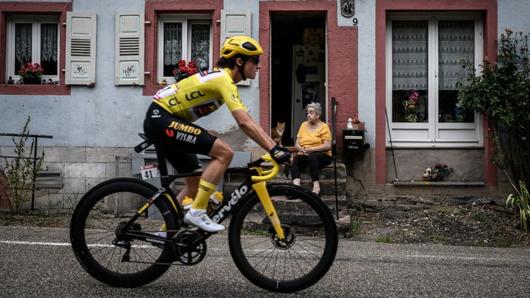 Marianne Vos disqualifiée en Suède pour usage d’une position interdite, la victoire attribuée à Cordon-Ragot
