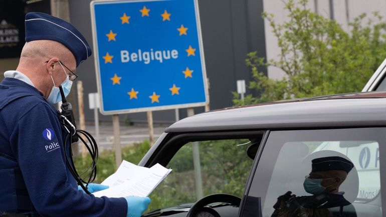 Hausse des cas de Covid en Belgique : vers des contrôles plus stricts au retour de zones rouges