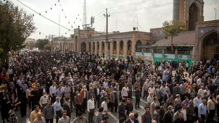 Iran : nouvelles manifestations, la colère attisée par les morts, 
