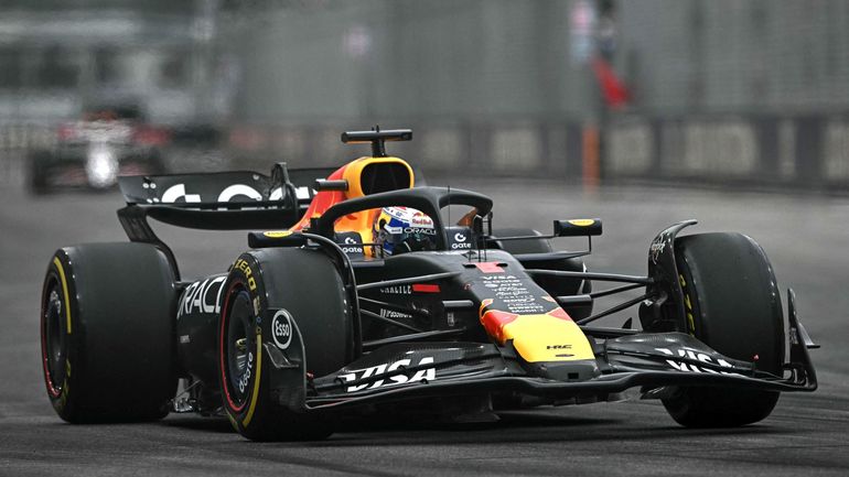 F1 Singapour : Verstappen domine la dernière séance d’essais libres, Lawson à nouveau dans le mur