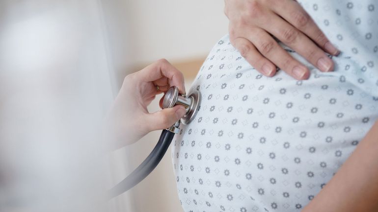 L'hôpital UZ Brussel condamné à dédommager un couple après une erreur dans l'implantation d'un embryon