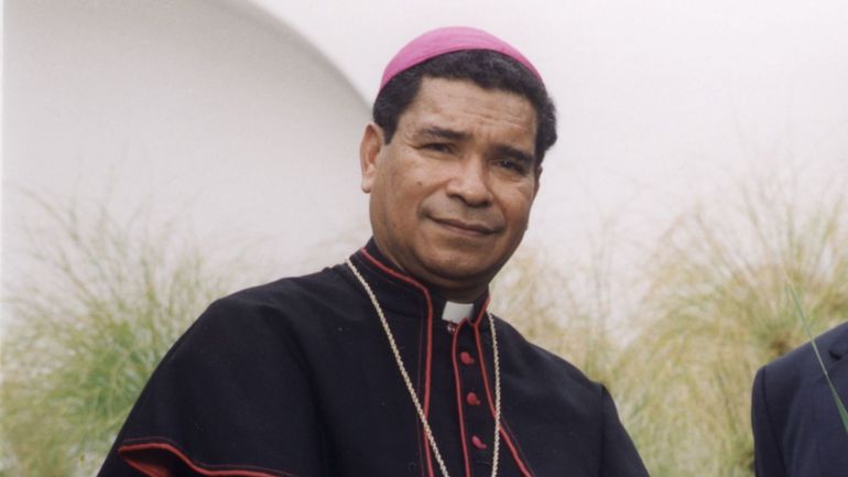 Un évêque prix Nobel de la paix accusé d'agressions sexuelles sur mineurs