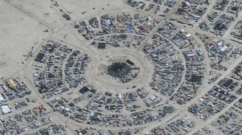 États-Unis : la pluie piège les festivaliers du Burning Man en plein désert