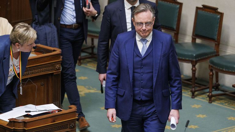 Chômage, pensions, budget défense : De Wever obtient un 