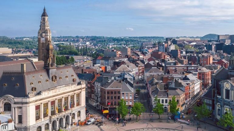 "Il faut un refinancement des grandes villes" : Charleroi toujours financièrement dépendante d’un prêt de la Région Wallonne