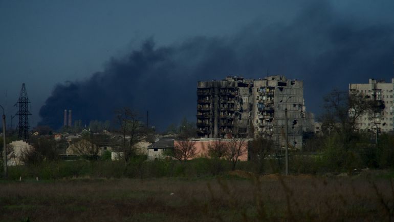 Guerre en Ukraine : l'armée russe et les forces prorusses lancent une offensive sur l'usine Azovstal