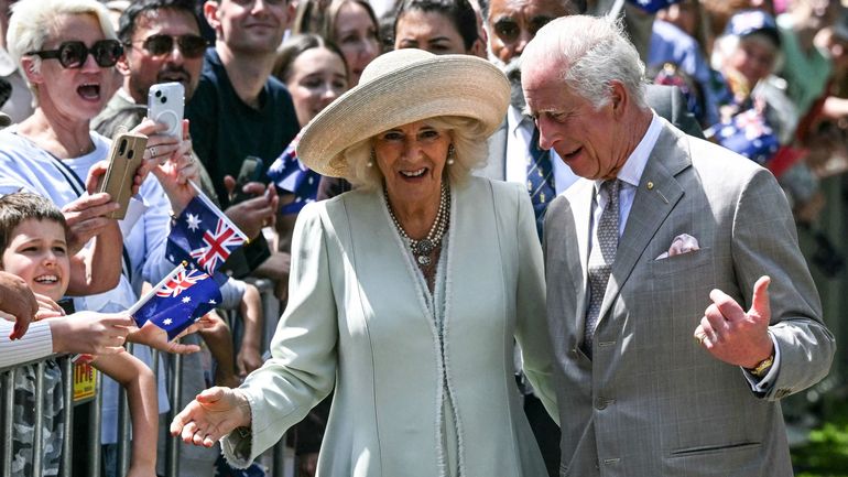 Le roi Charles en Australie : des bains de foule limités mais 