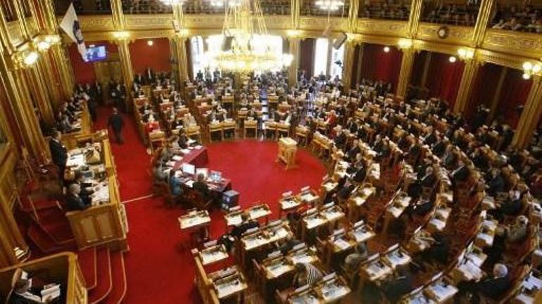 Norvège : le Parlement bouclé après des menaces