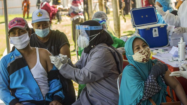 Coronavirus : flambée épidémique en Indonésie, les restrictions élargies à l'ensemble du pays