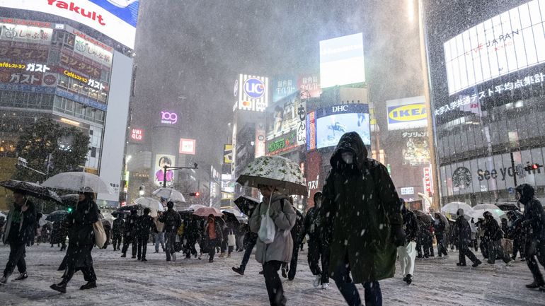 Orage de neige au Japon, il est localement tombé jusqu'à 2 mètres de poudreuse en 72h