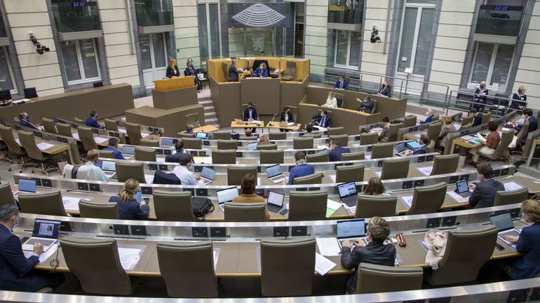 Dès ce premier janvier, les parlementaires flamands voient leur salaire réduit de 5%