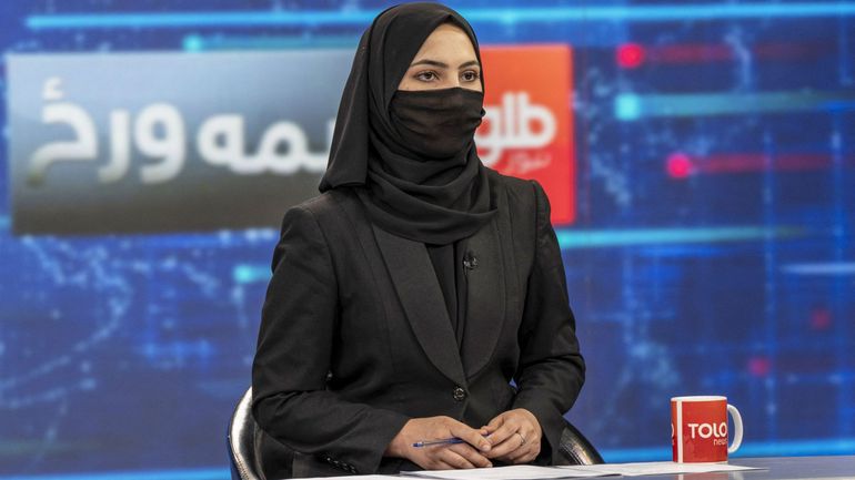 Afghanistan : les présentatrices télé se couvrent finalement le visage