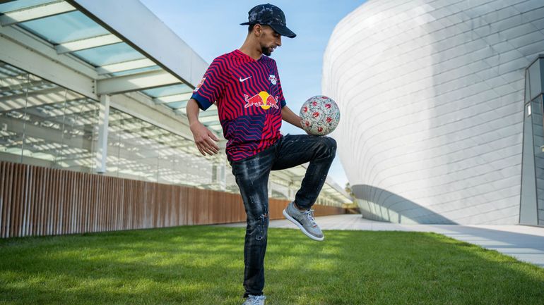 Soufiane Bencok, figure emblématique du football de rue et du football freestyle