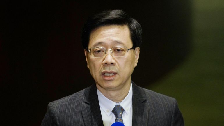 Qui est John Lee, l'homme de la répression nommé chef exécutif de Hong Kong ?