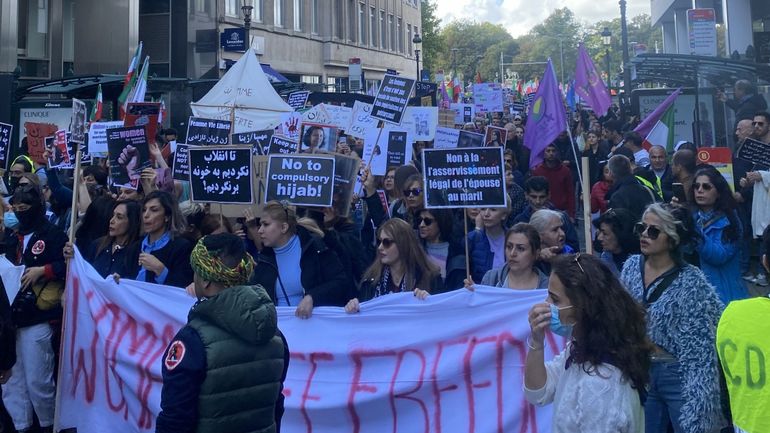 Deux mille personnes manifestent à Bruxelles contre le régime iranien