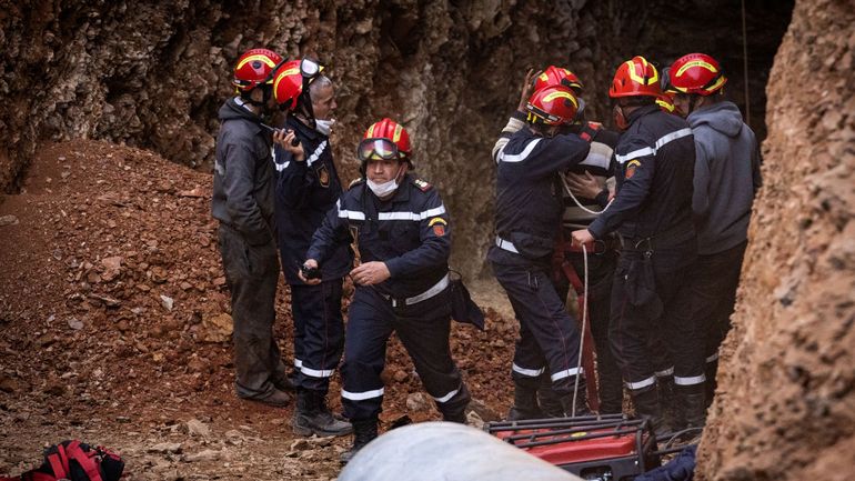 Maroc : le petit Rayan extrait du tunnel après cinq jours, pas d'informations sur son état de santé