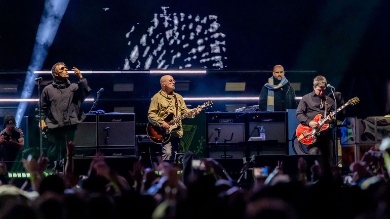 Le guitariste d'Oasis, Paul "Bonehead" Arthurs, manquera des dates de la tournée pour suivre un traitement contre le cancer