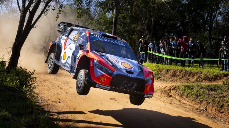 Direct commenté : Neuville 4e après la première boucle du jour au Paraguay, Fourmaux leader