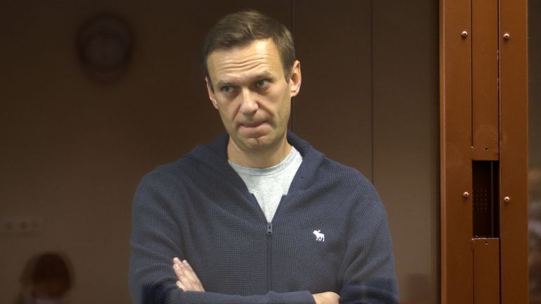 Présidentielle 2022 : l'opposant russe Navalny appelle à voter pour Emmanuel Macron