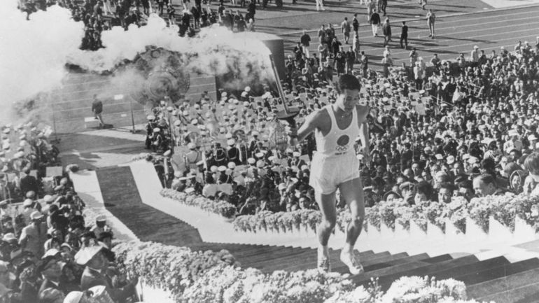 Pourquoi Yoshinori Sakai, le dernier porteur de la flamme olympique des JO de 1964, a-t-il marqué les esprits ?