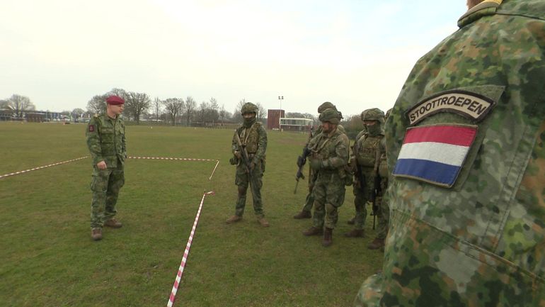 À quoi ressemblera le service militaire volontaire en Belgique ? Les Pays-Bas l'ont déjà instauré