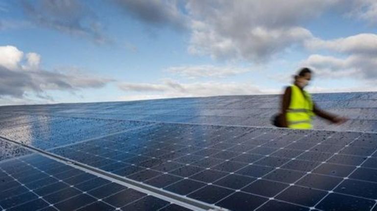 Photovoltaïque : le gouvernement wallon décide des modalités de fin de la compensation en 2024