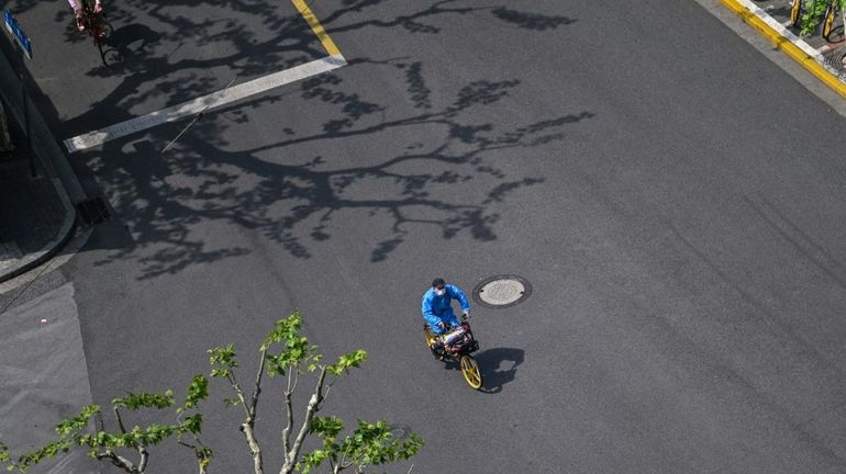 Covid en Chine : Shanghai assouplit à tâtons certaines restrictions