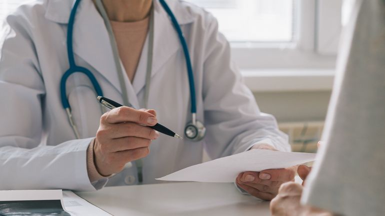 Le gouvernement fédéral est-il en train de préparer l'étatisation de la médecine ? Beaucoup de médecins s'en inquiètent